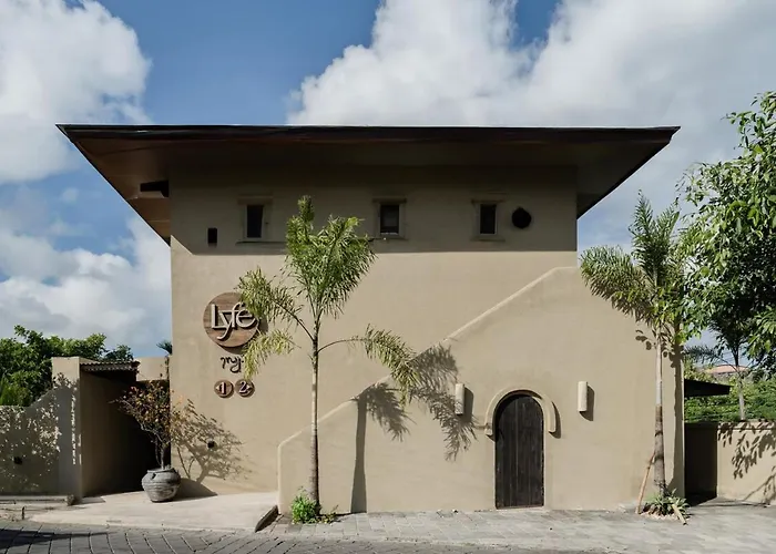 Lyfe 1br - Modern Chic In